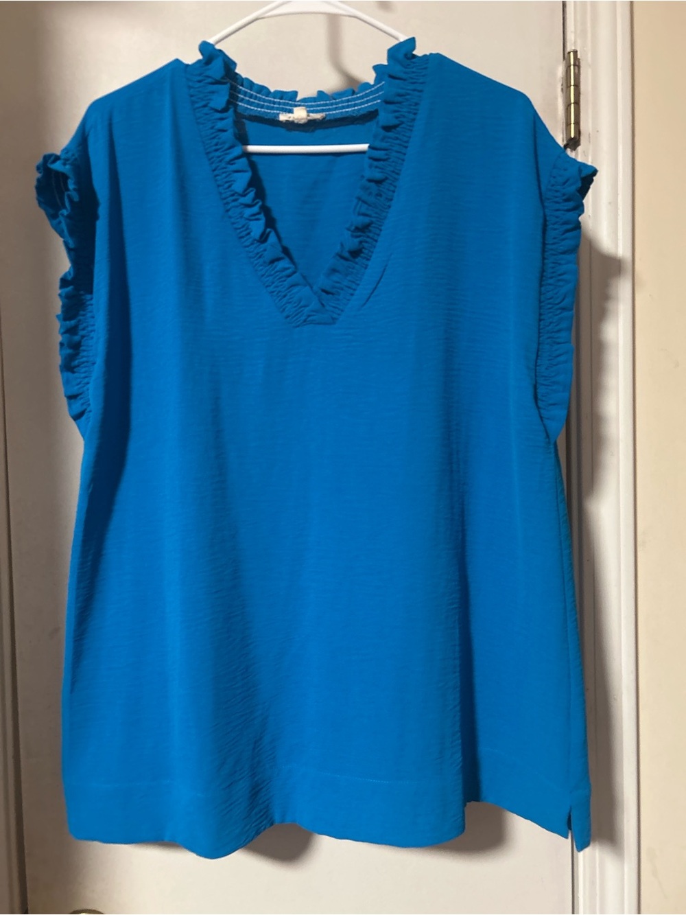 Women’s Ruffle V-Neck Shell Top - Blue
